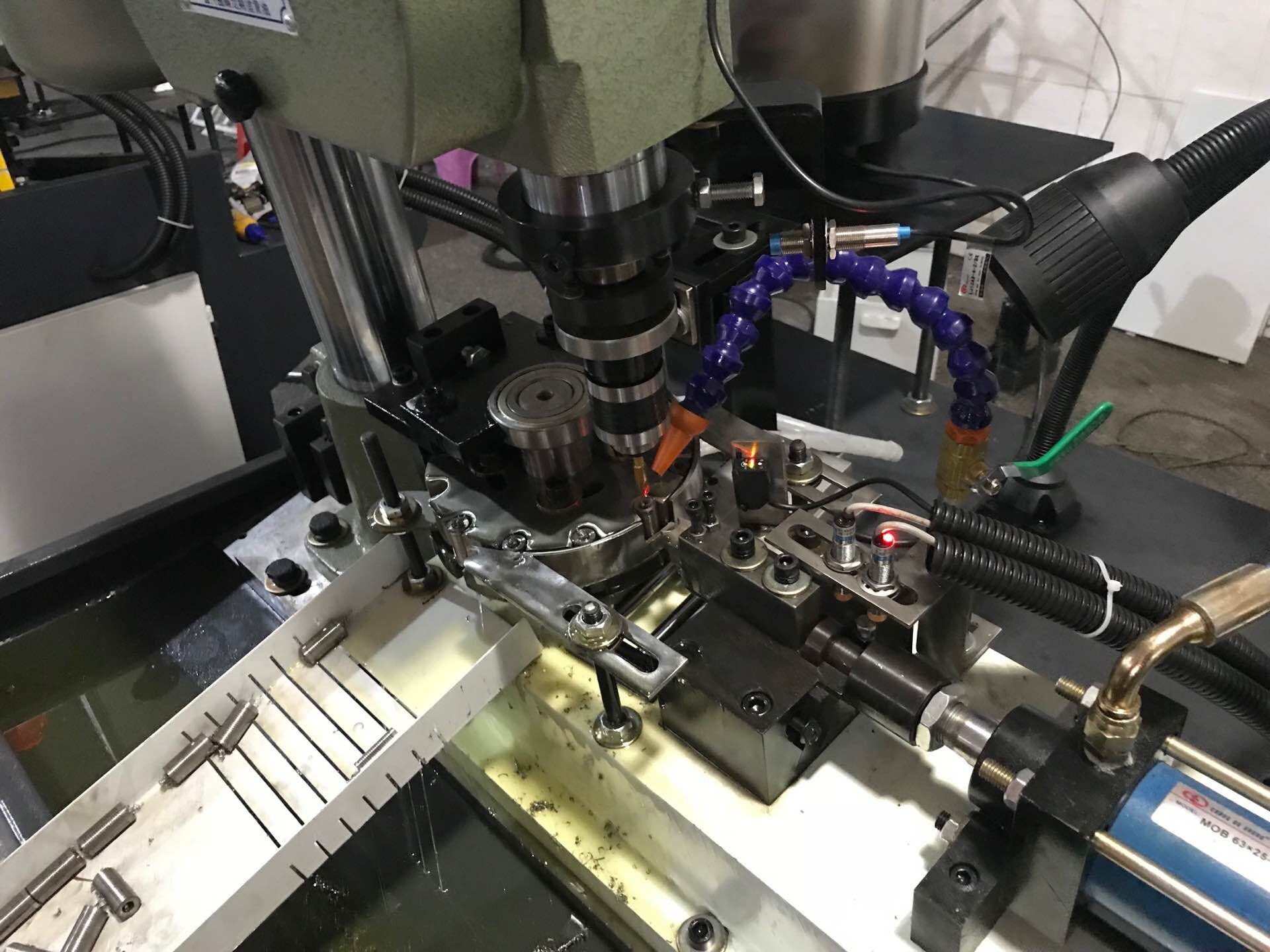 全自動攻絲機廠家 全自動攻絲機廠家